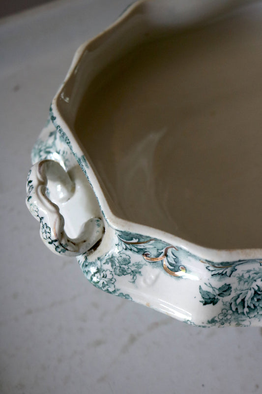 antique Wedgwood transferware tureen 'Elsie'