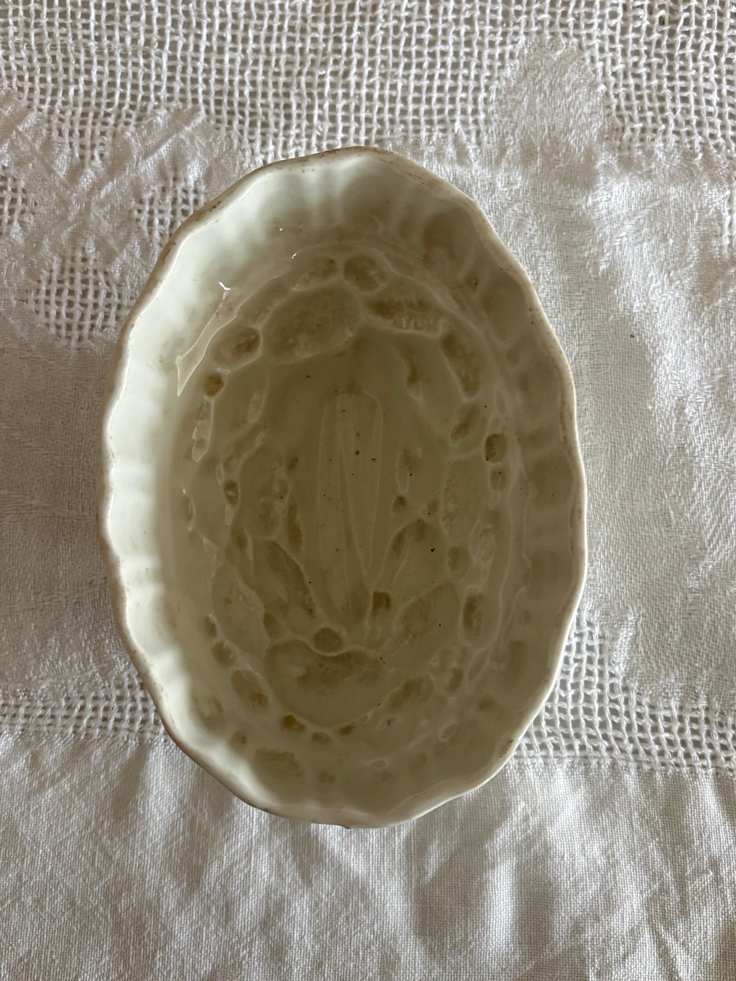 English ironstone jelly mould made by Ascot White
