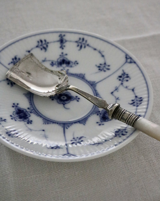 antique silver plate sugar spoon with mother of pearl handle