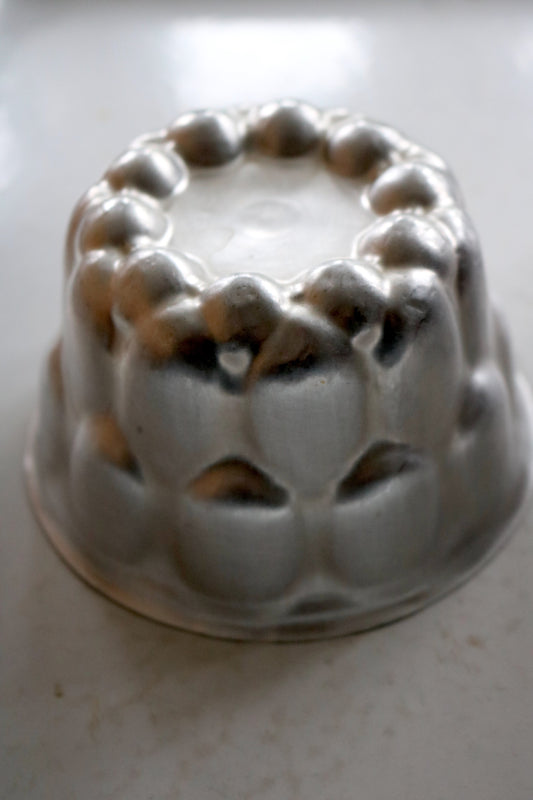 vintage baking jelly mould