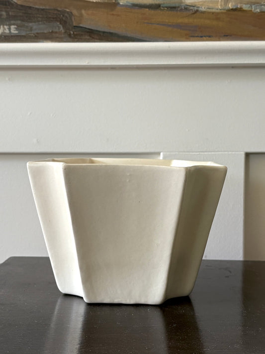 vintage matte cream white Haegar planter
