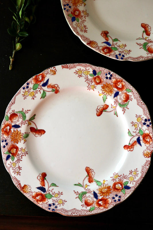 vintage hand painted Japanese Moriyama Mori-Machi plates, set of 2