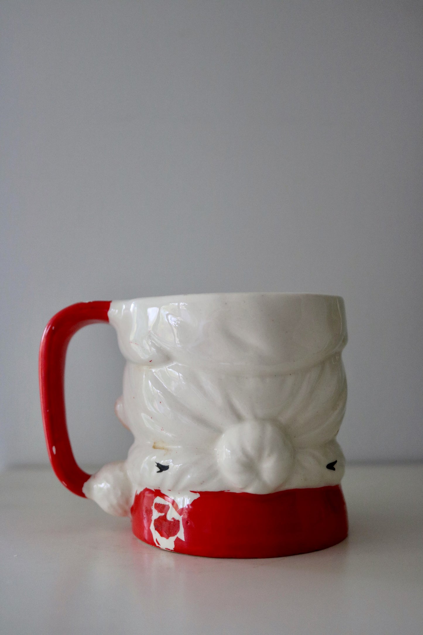 vintage Santa and Mrs. Claus mug set