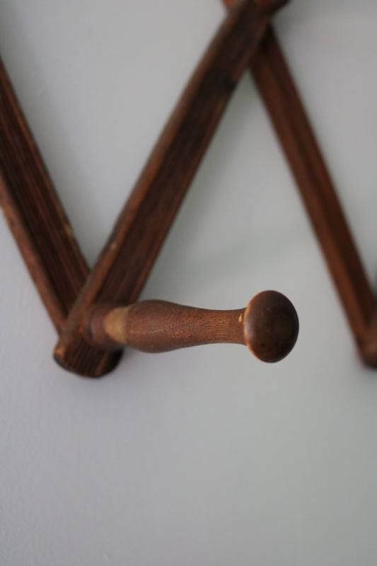 antique accordian style wood peg hook hanger