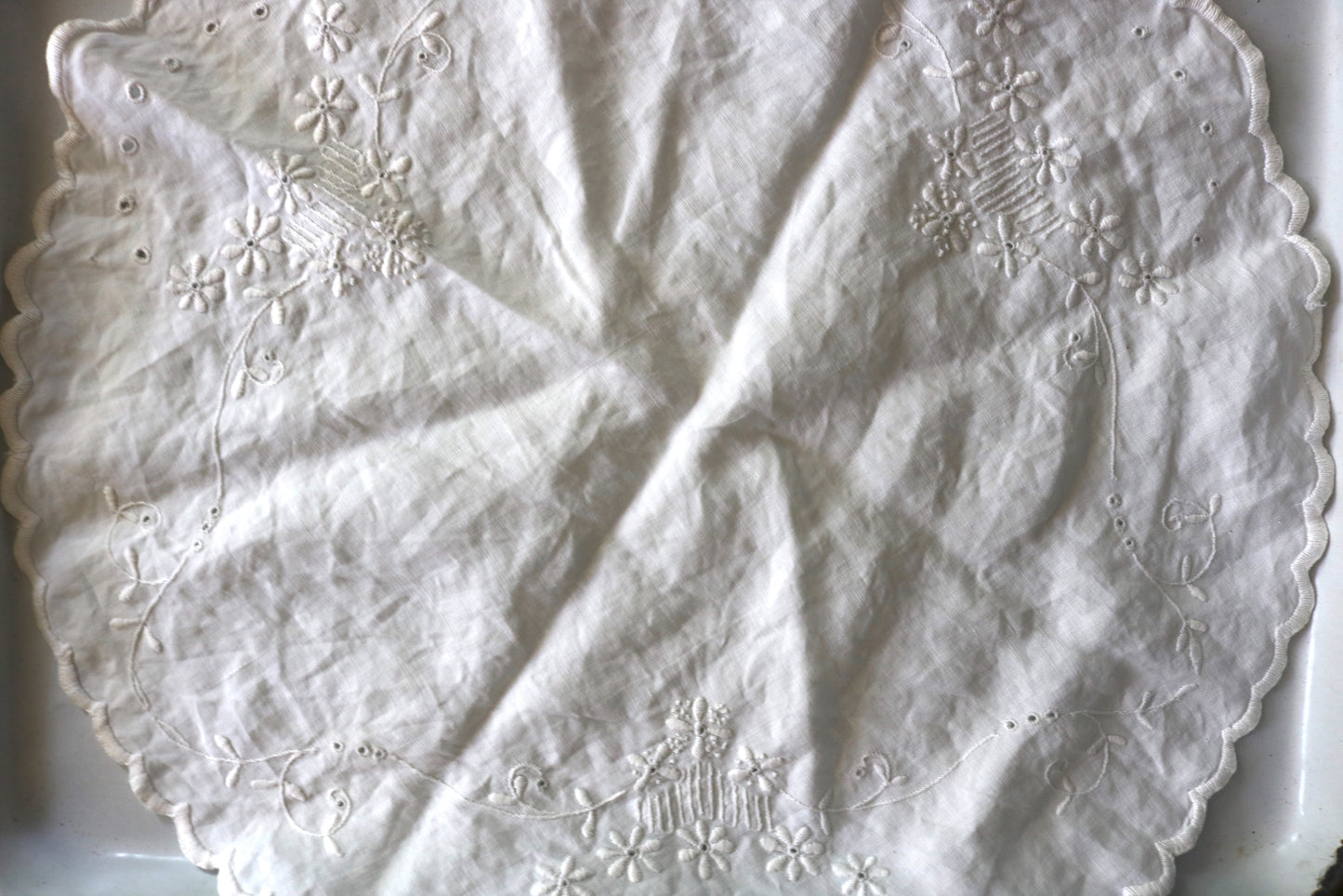 vintage embroidered round table linen