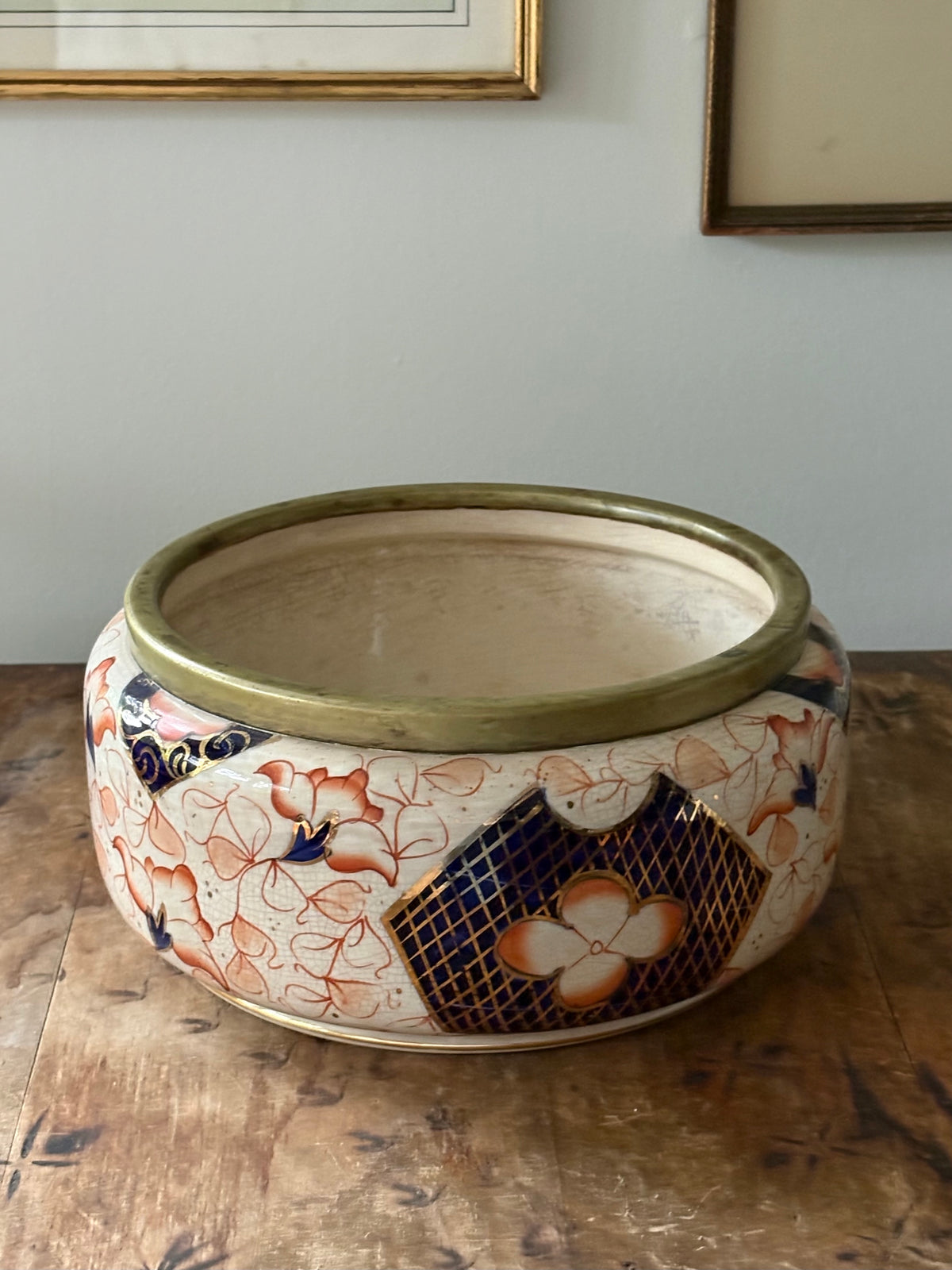 Antique English Imari decorative bowl