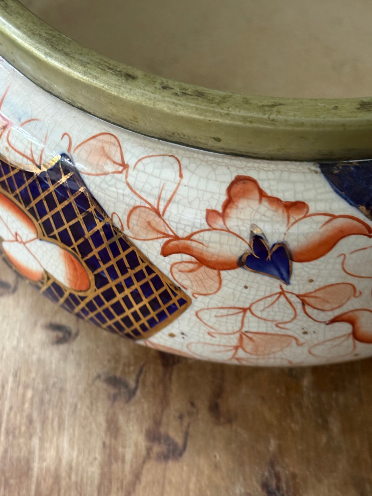 Antique English Imari decorative bowl
