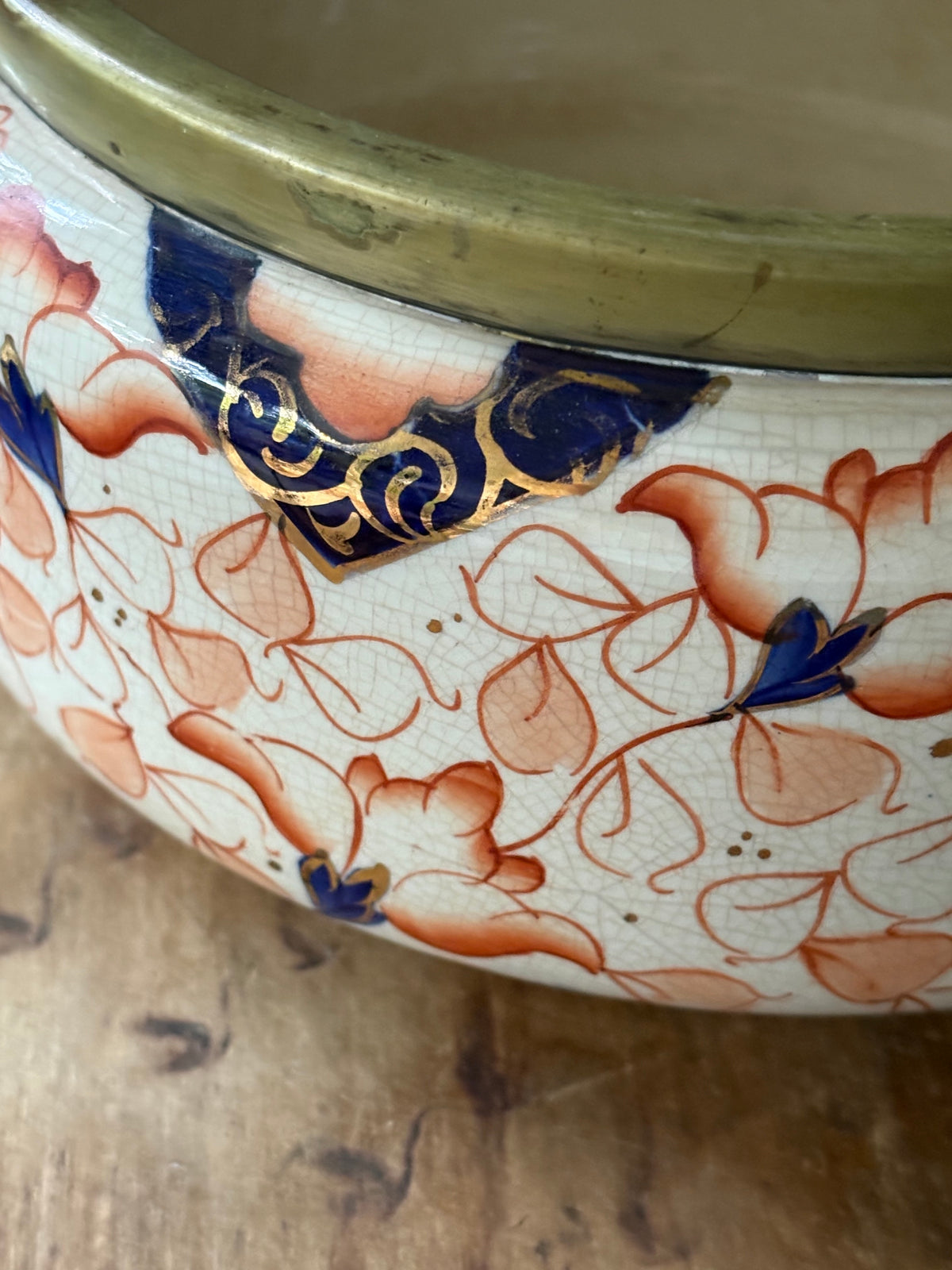 Antique English Imari decorative bowl