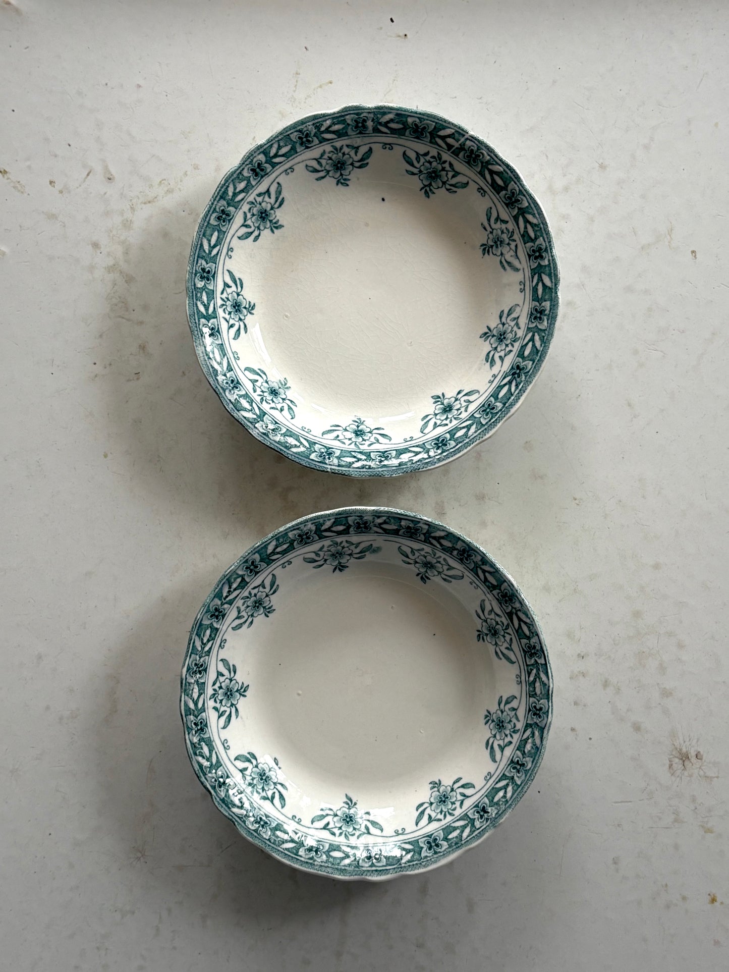 English transferware dishes, set of two