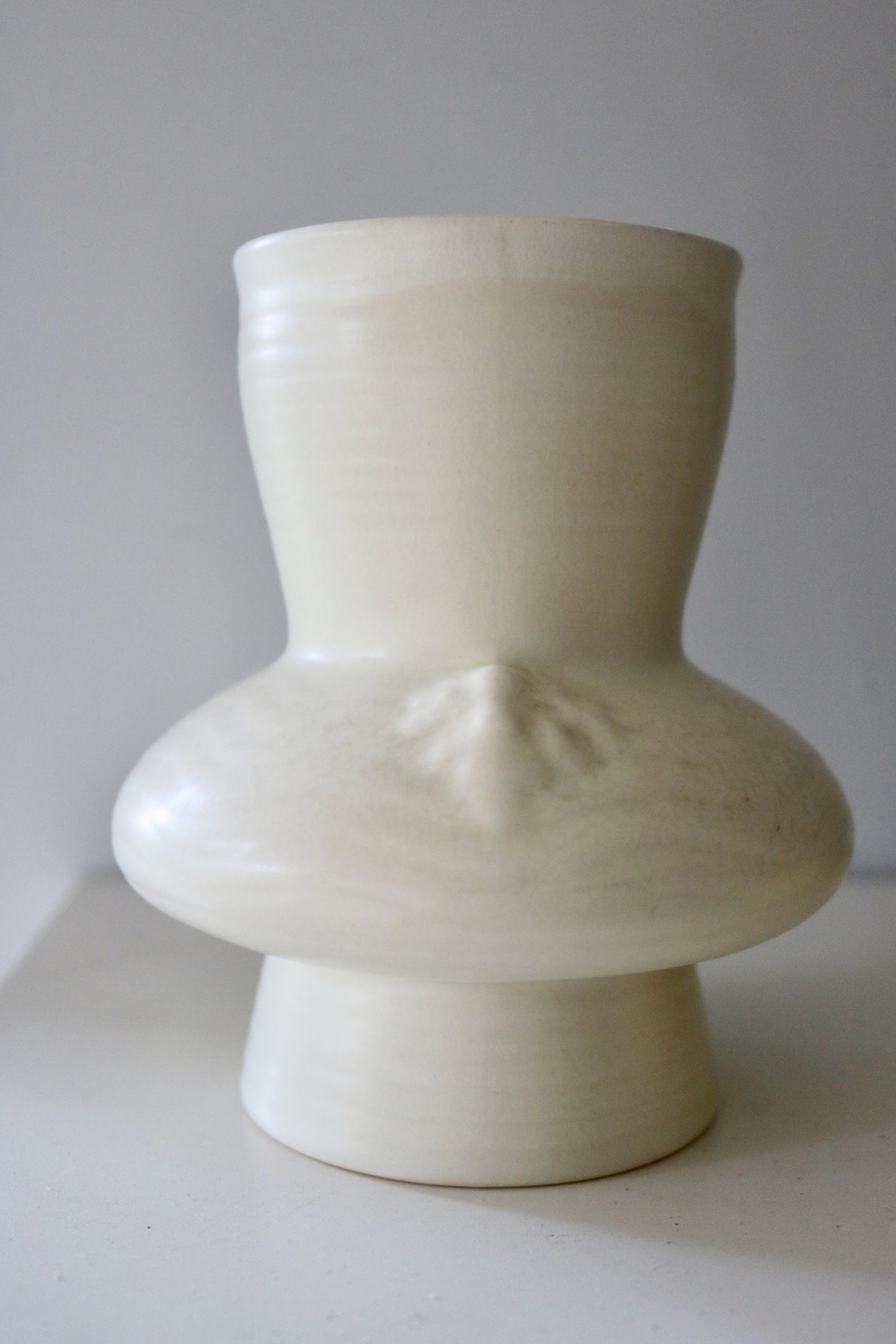 English Beswick cream vase
