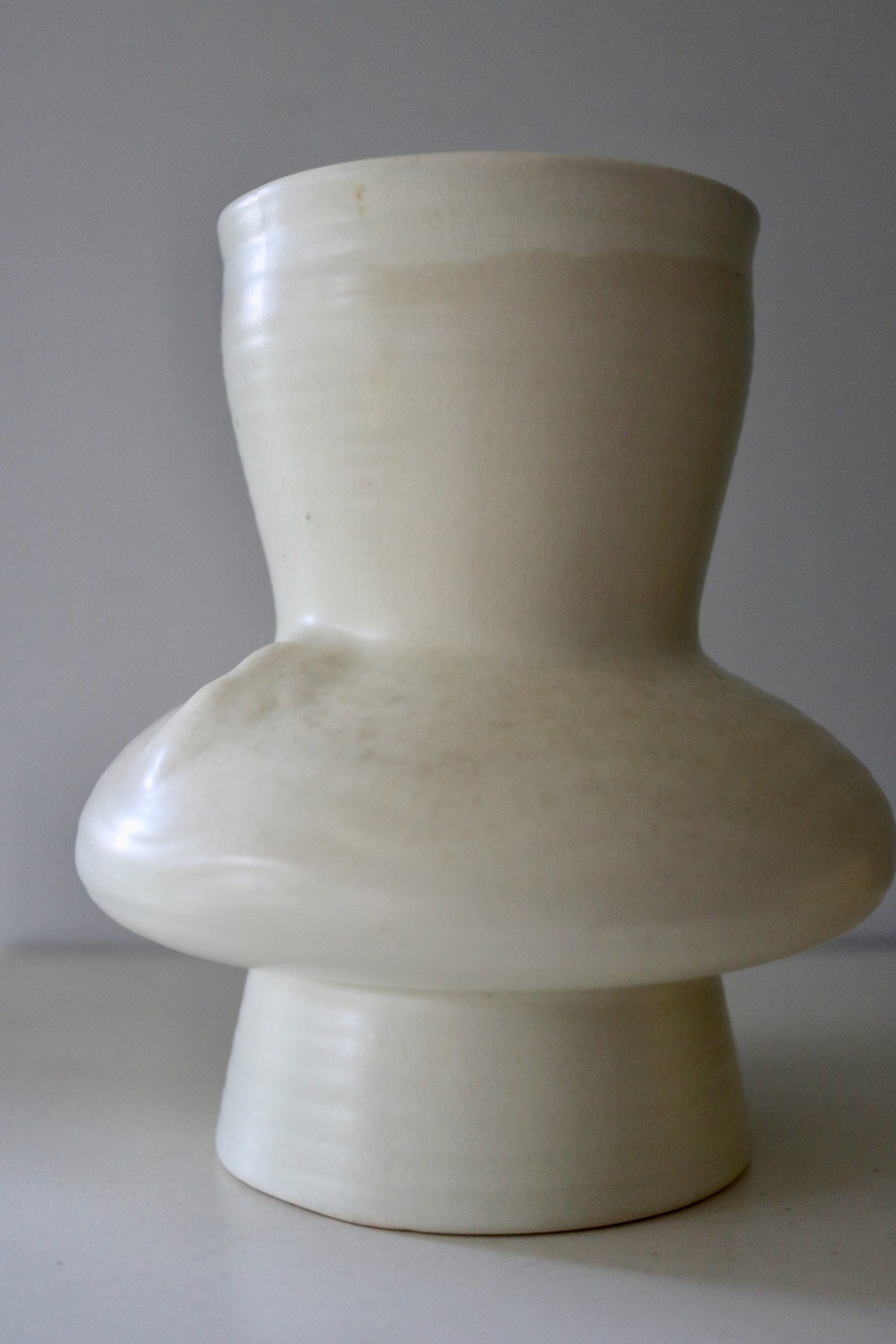 English Beswick cream vase