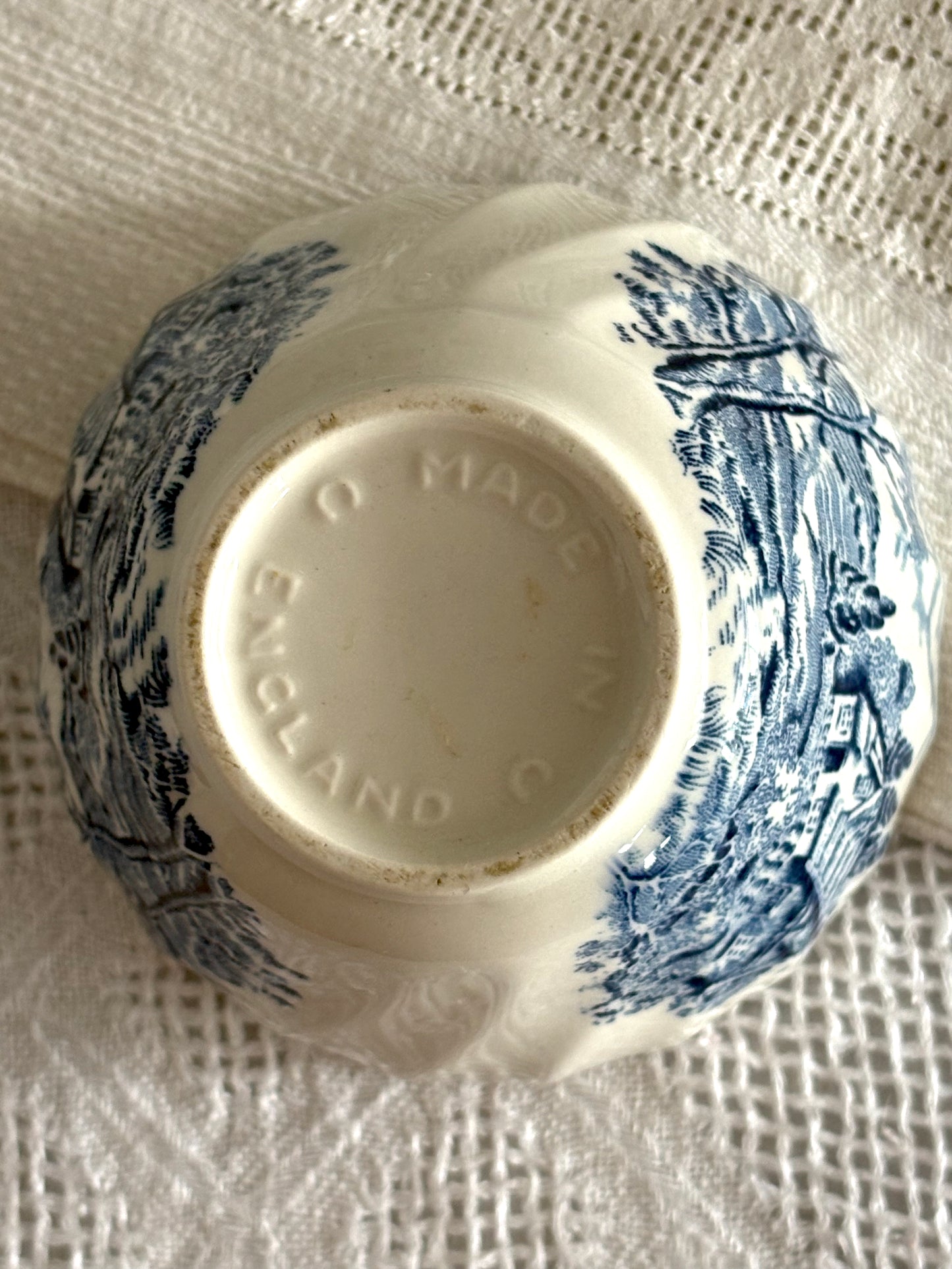 vintage English blue transferware bowl and lid