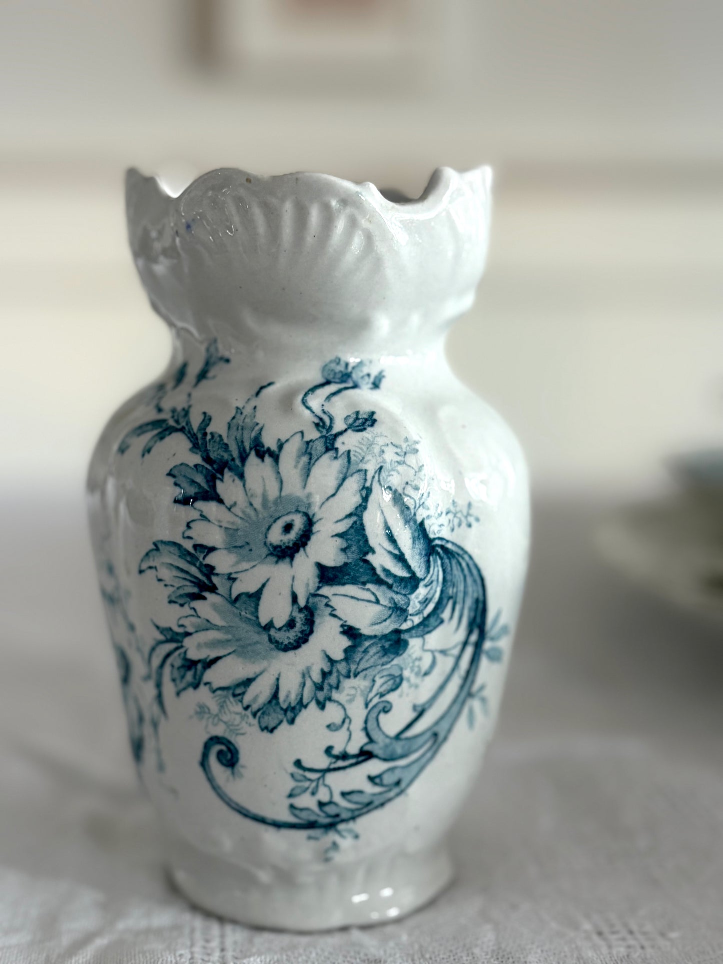 antique blue floral transferware vessel / vase / toothbrush holder