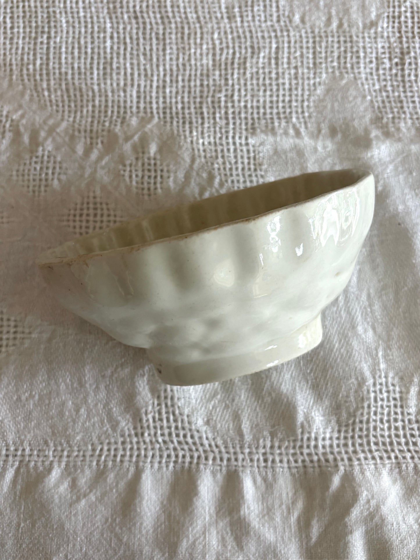 English ironstone jelly mould made by Ascot White