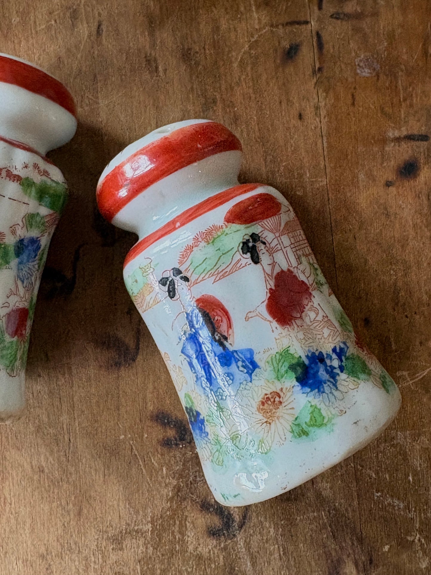 Japanese salt and pepper shakers