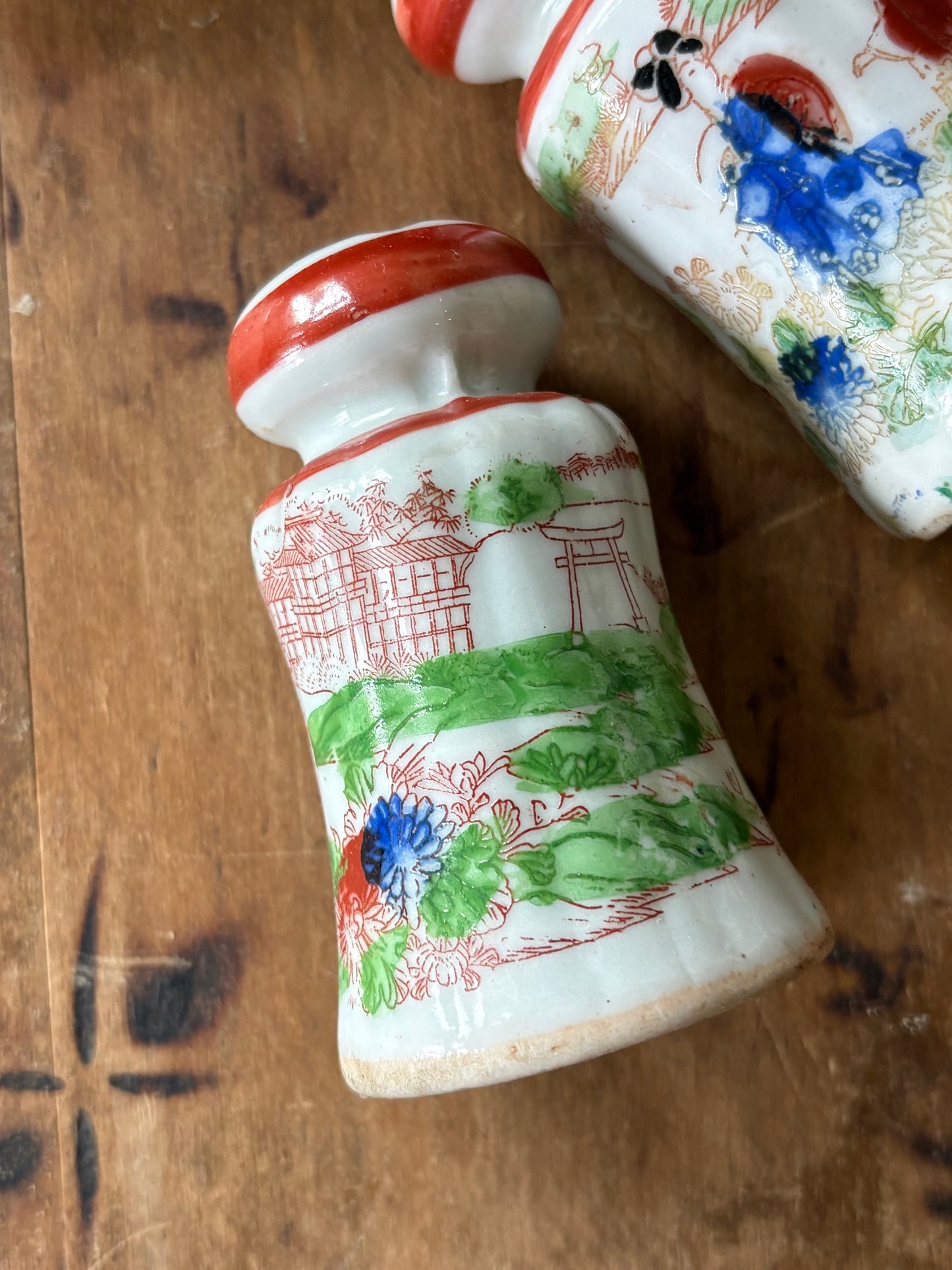 Japanese salt and pepper shakers