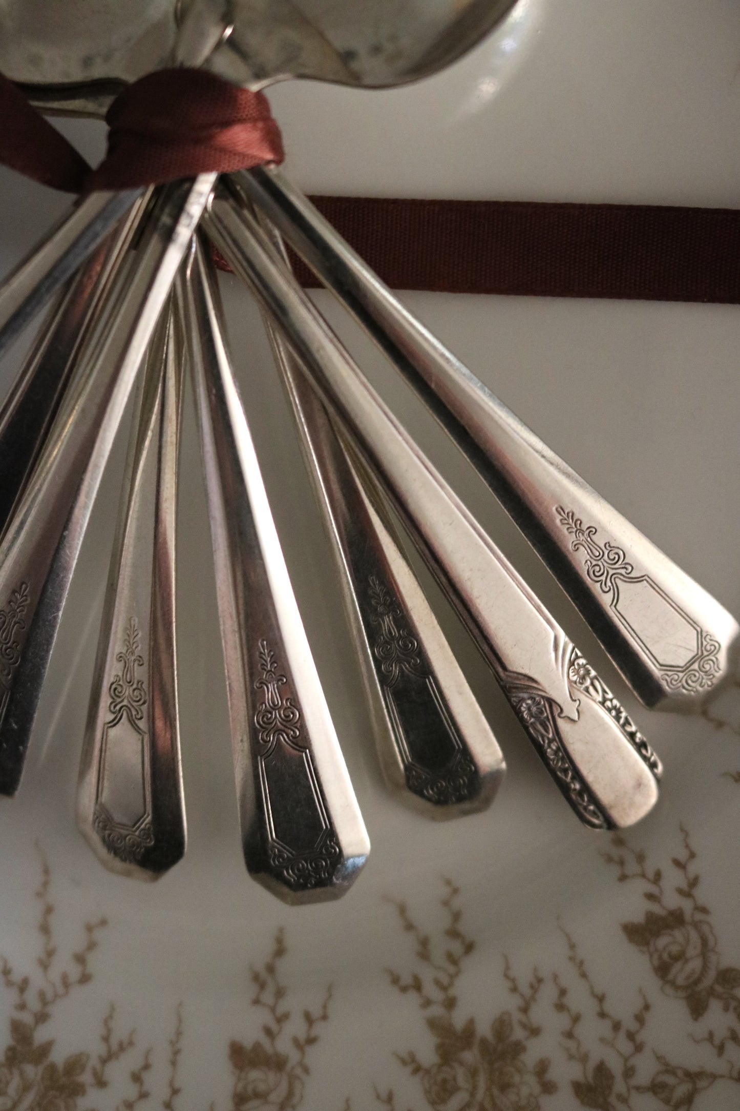 vintage silver plate teaspoons, set of 8
