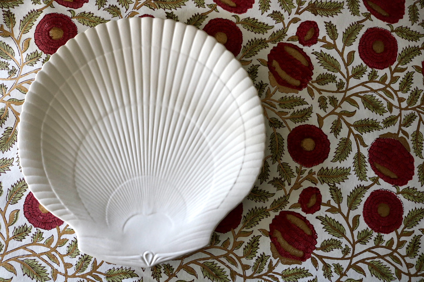 vintage English Wedgwood shell shape plate