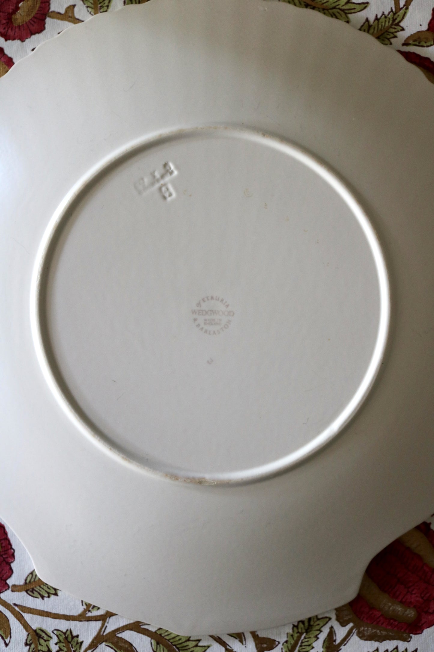 vintage English Wedgwood shell shape plate