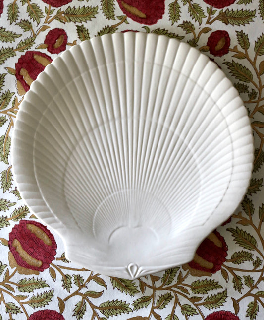 vintage English Wedgwood shell shape plate