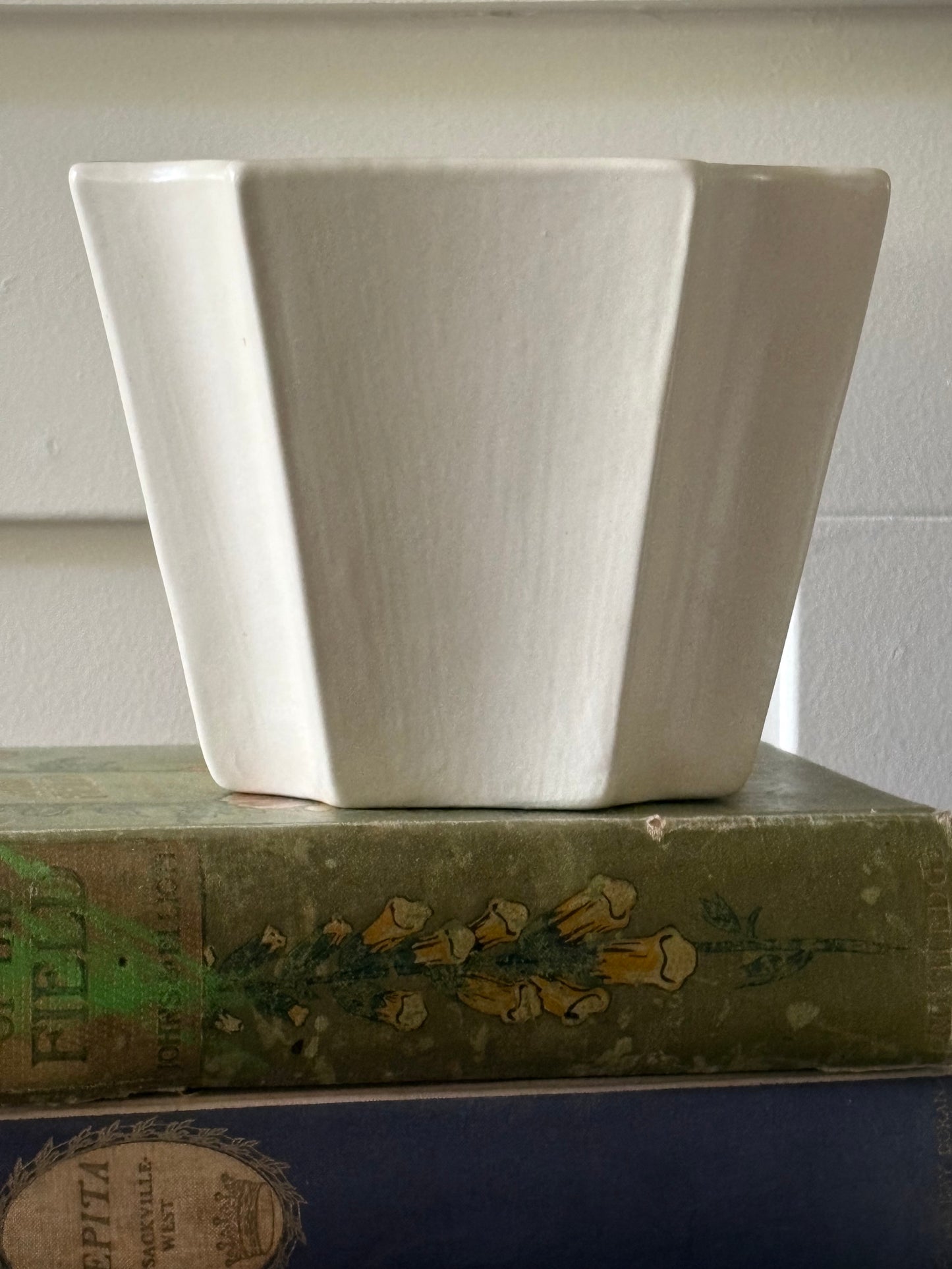 vintage creamware Haeger plant pot