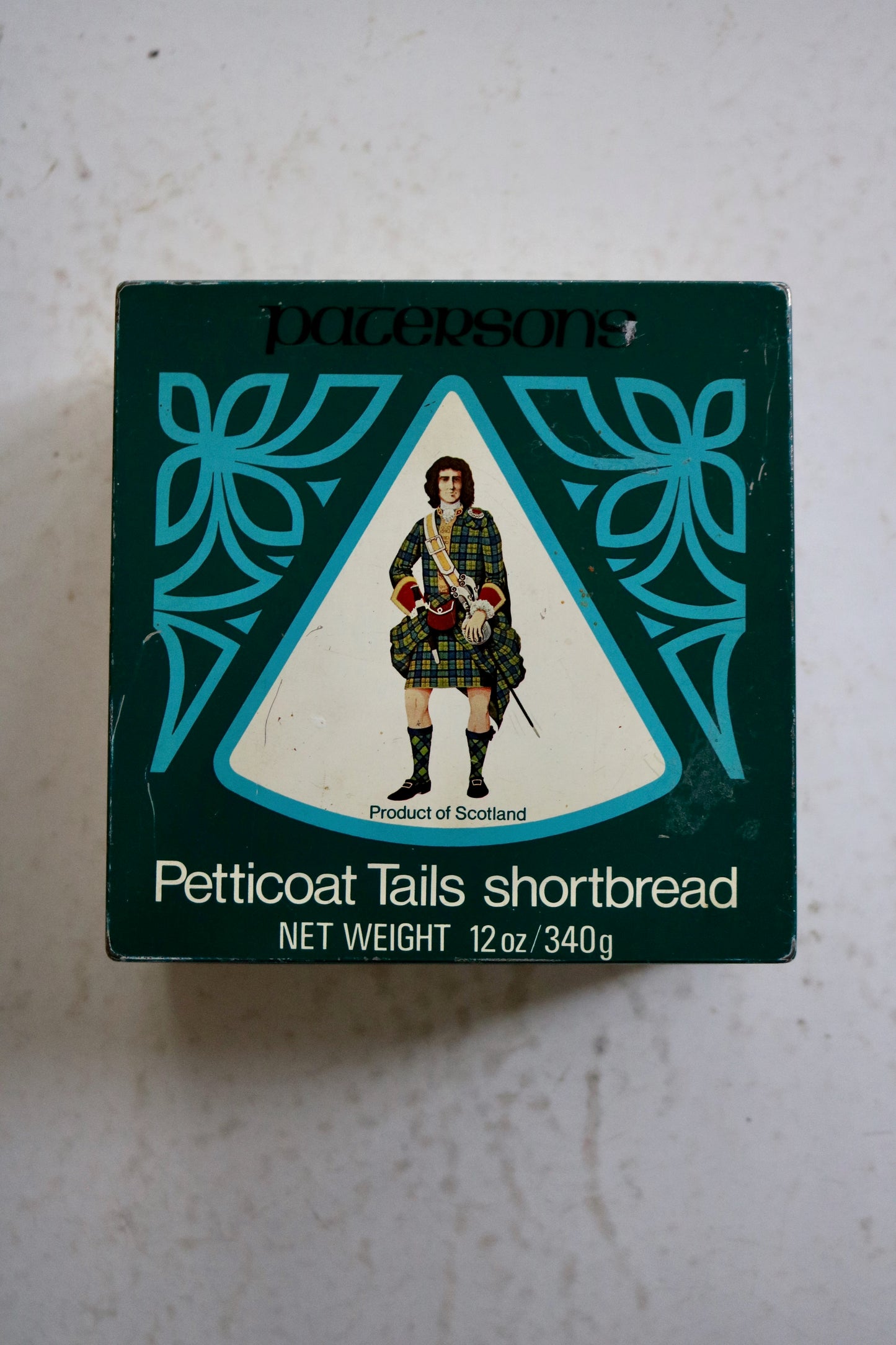 vintage Scottish shortbread cookie tin
