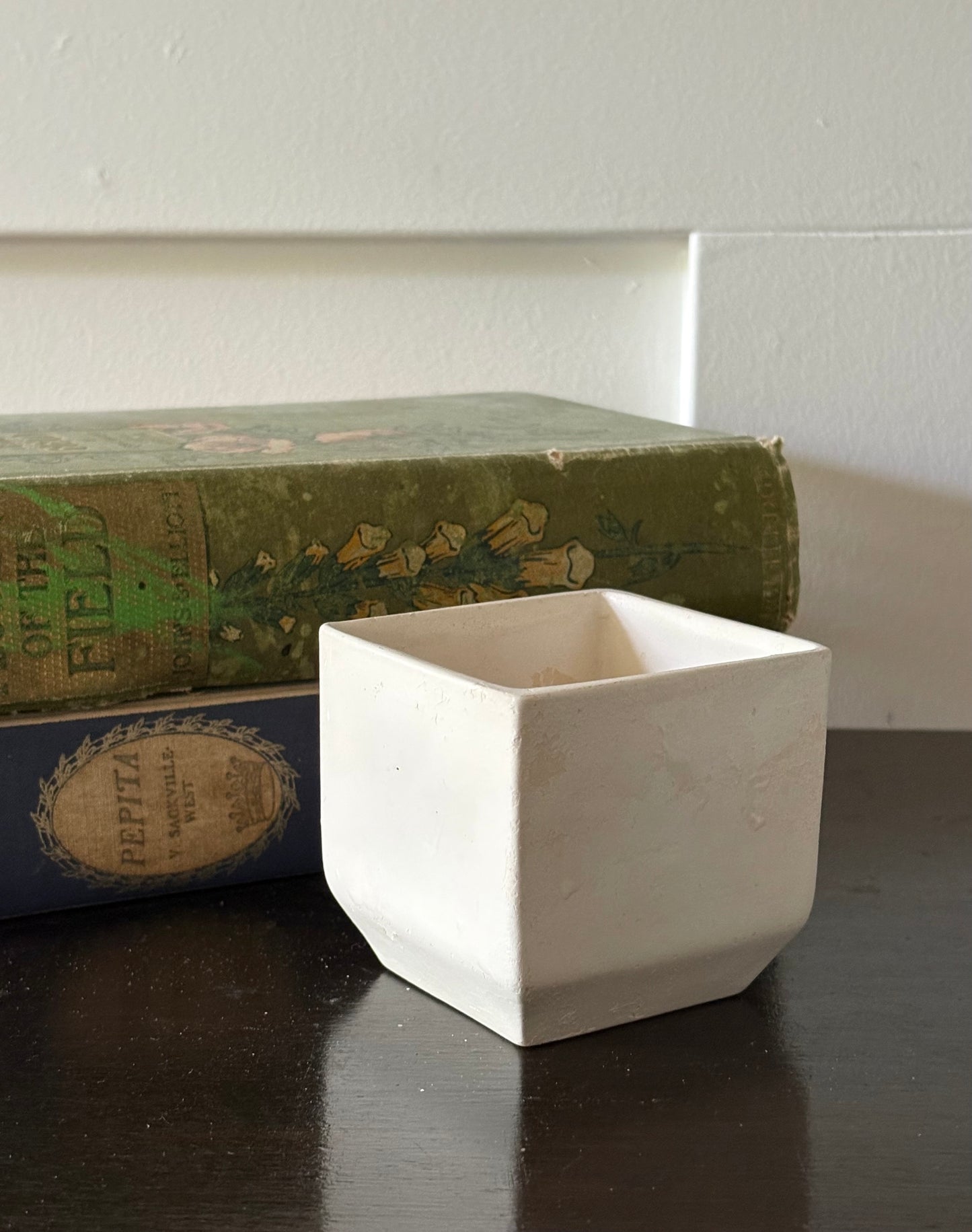 vintage English creamware pottery