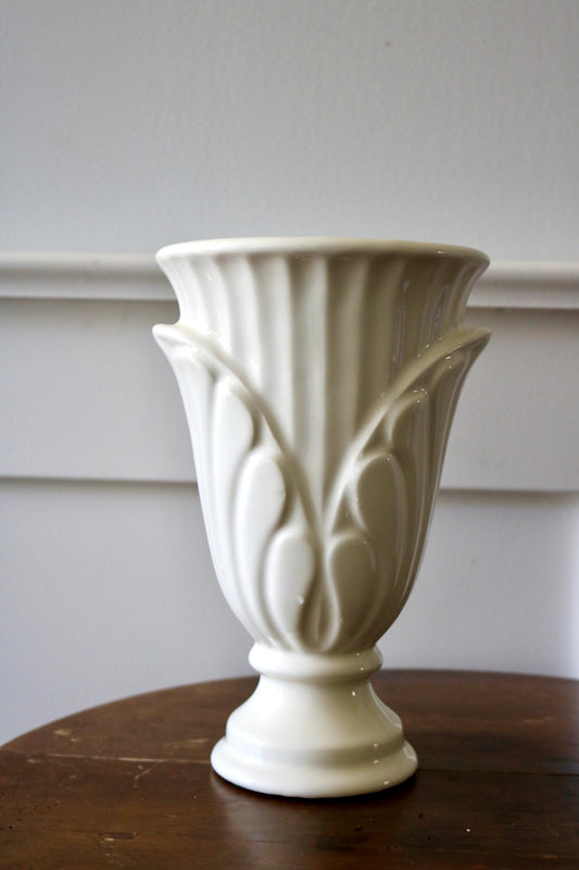 vintage cream Haeger flower vase