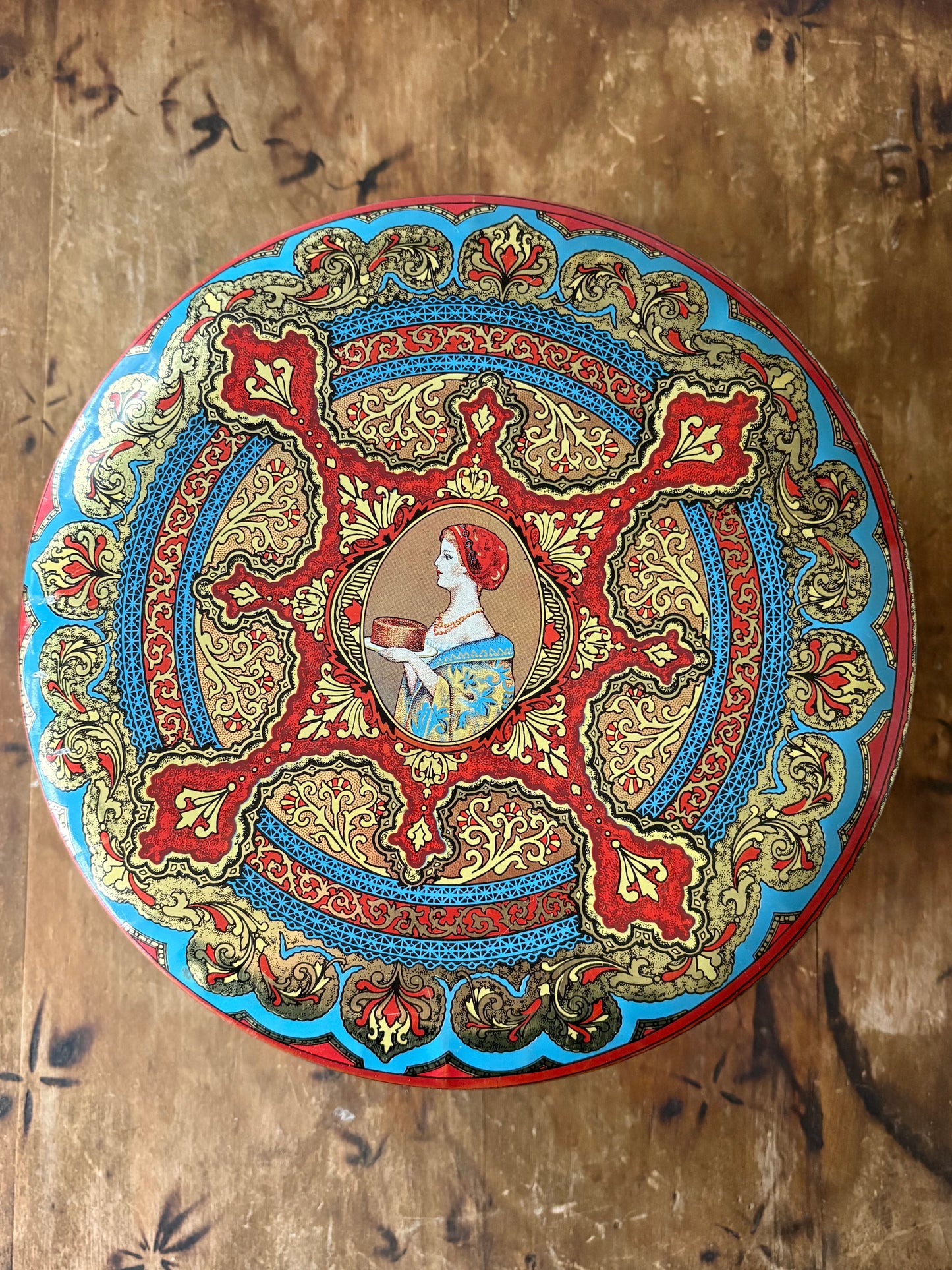 vintage wonder fruit cake tin from General Bakeries Ltd.