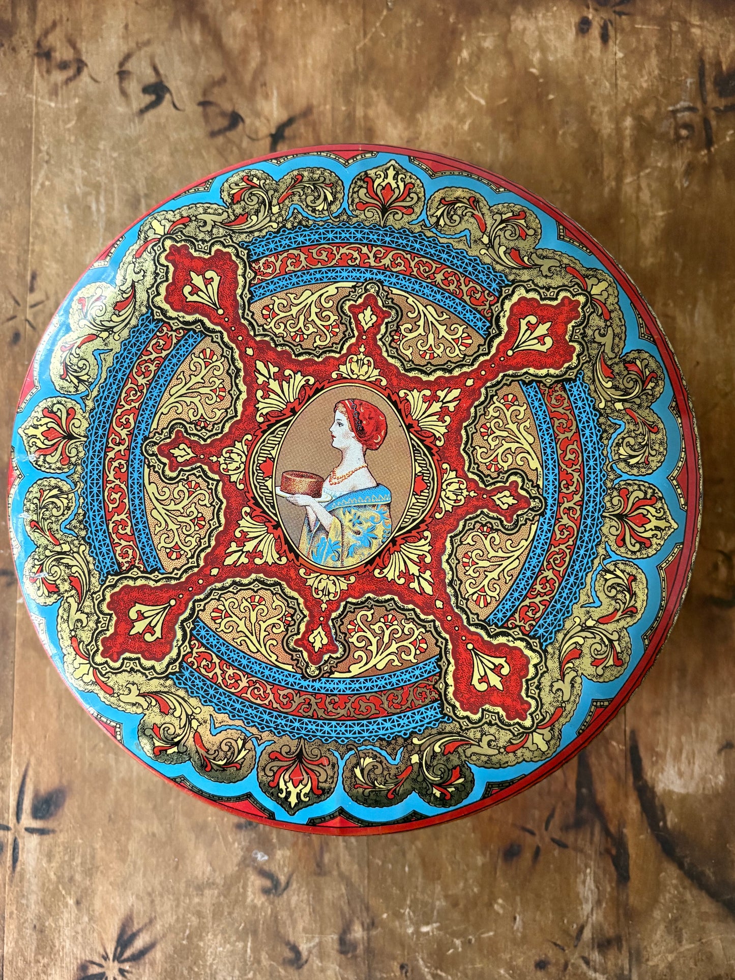 vintage wonder fruit cake tin from General Bakeries Ltd.