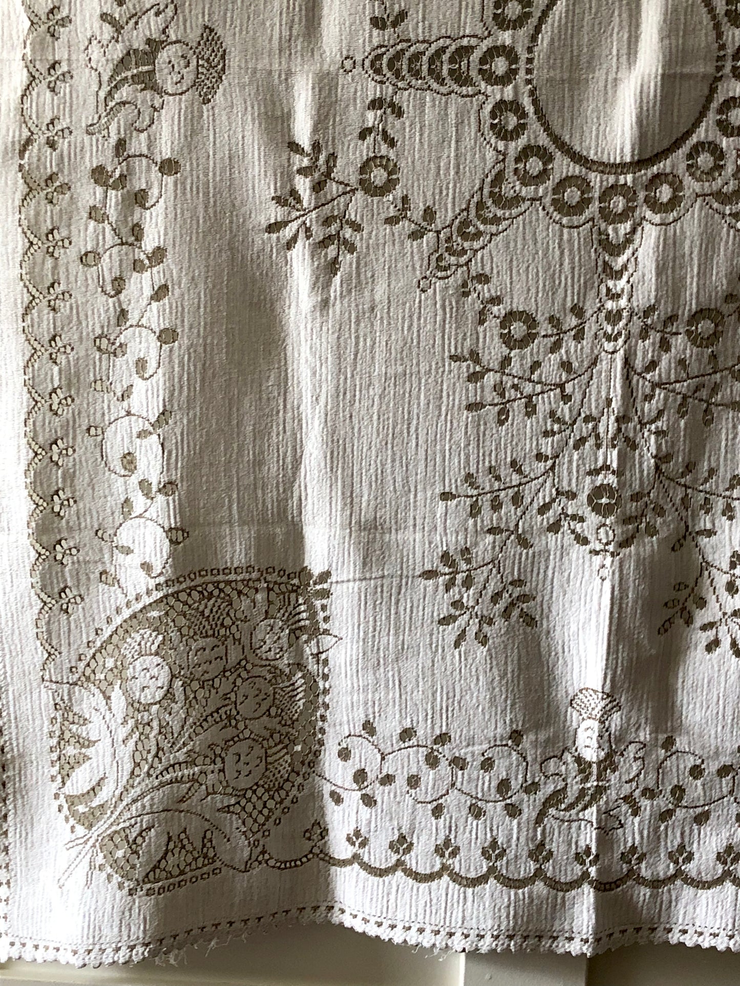 vintage cotton "lace" tablecloth